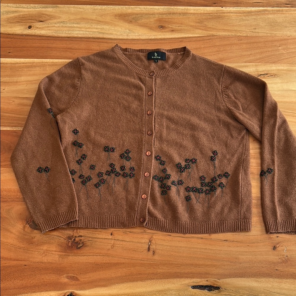 Braemar Vintage Brown Wool with Embroidered Clovers Cardigan Sweater size large